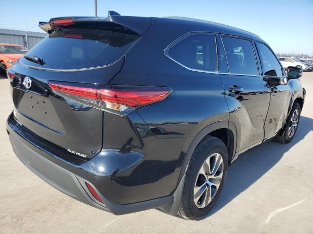 Изображение 3 2022 TOYOTA HIGHLANDER XLE 2022 с VIN 5TDGZRBH2NS226721