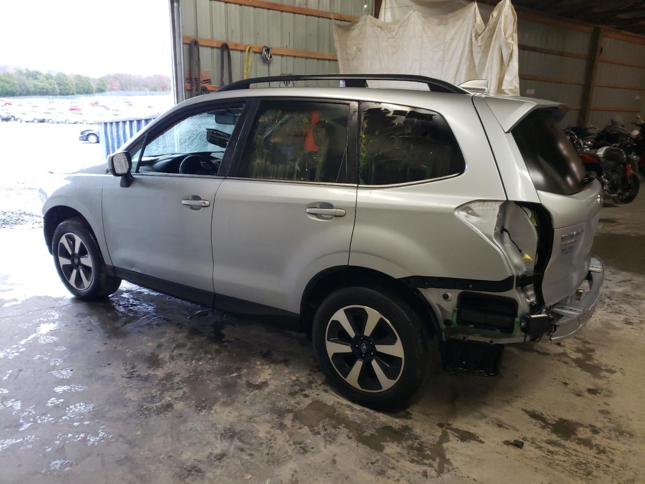 Image 2 of 2017 SUBARU FORESTER 2.5I LIMITED 2017 with VIN JF2SJAJC3HH595249