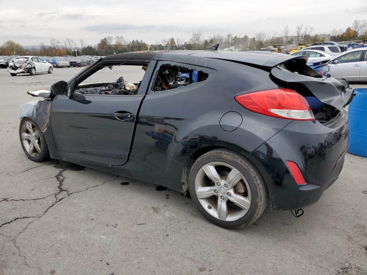 Изображение 2 2013 HYUNDAI VELOSTER  2013 с VIN KMHTC6AD8DU099511