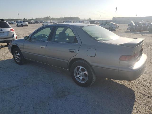 Изображение 2 1999 TOYOTA CAMRY CE 1999 с VIN 4T1BG22K8XU590526
