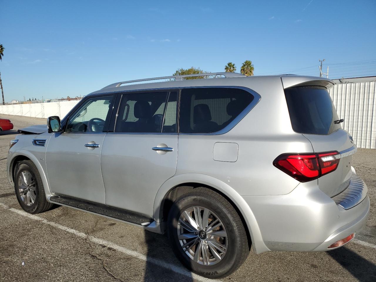 Obraz 2 z 2019 INFINITI QX80 LUXE 2019 z VIN JN8AZ2NE5K9234101