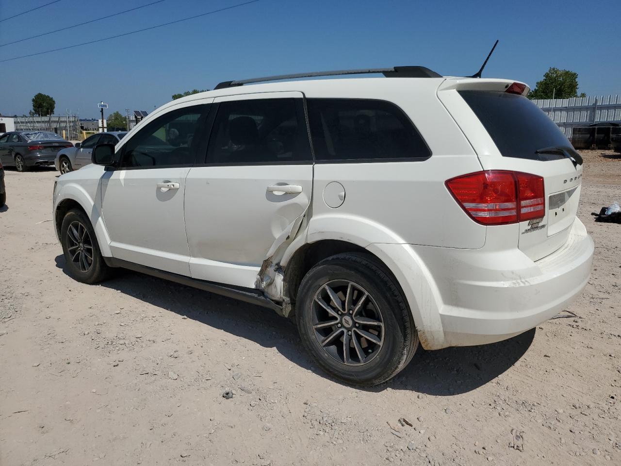 Image 2 of 2018 DODGE JOURNEY SE 2018 with VIN 3C4PDCAB5JT427859