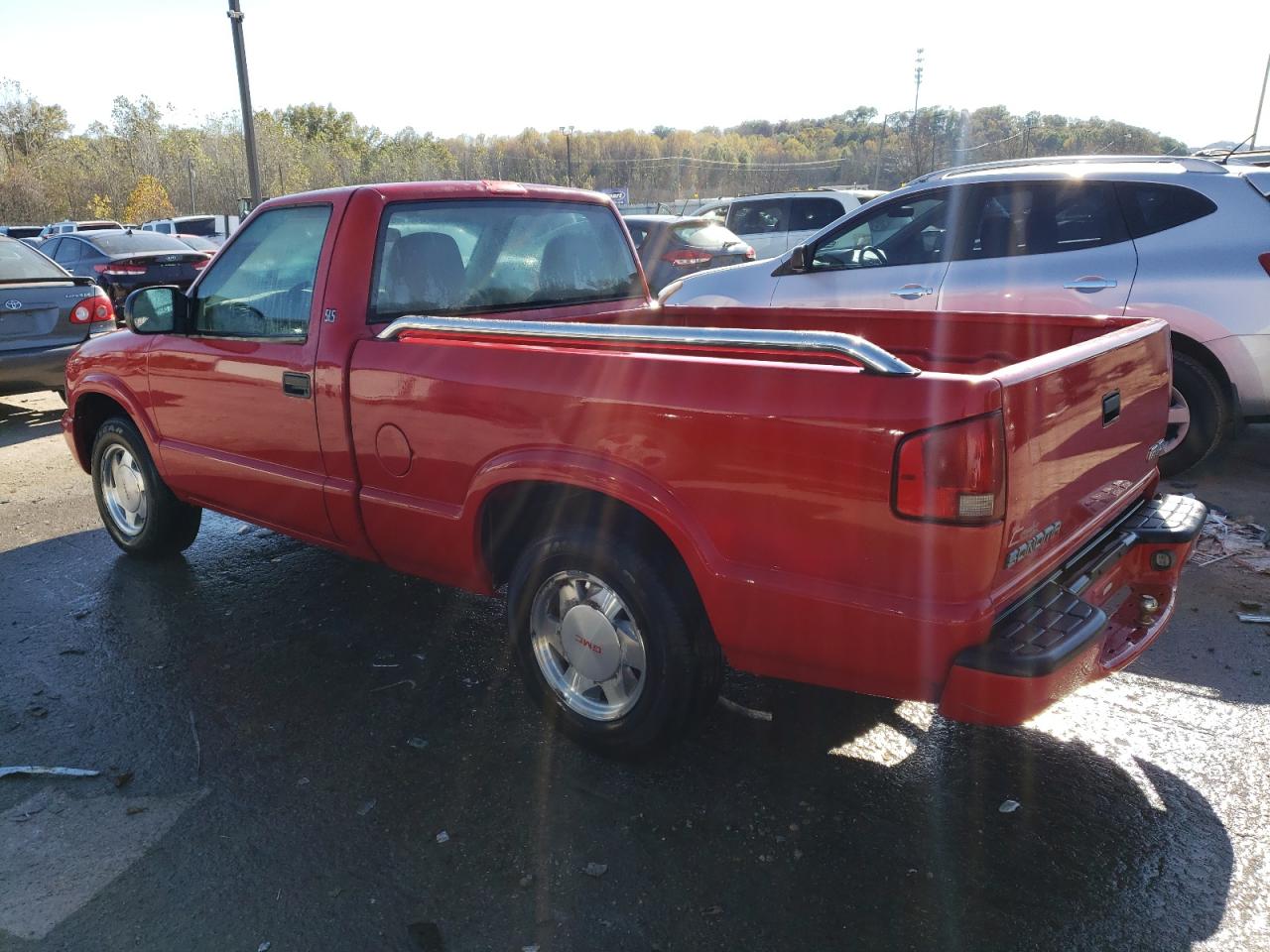 Obraz 2 z 2003 GMC SONOMA  2003 z VIN 1GTCS14H538275608