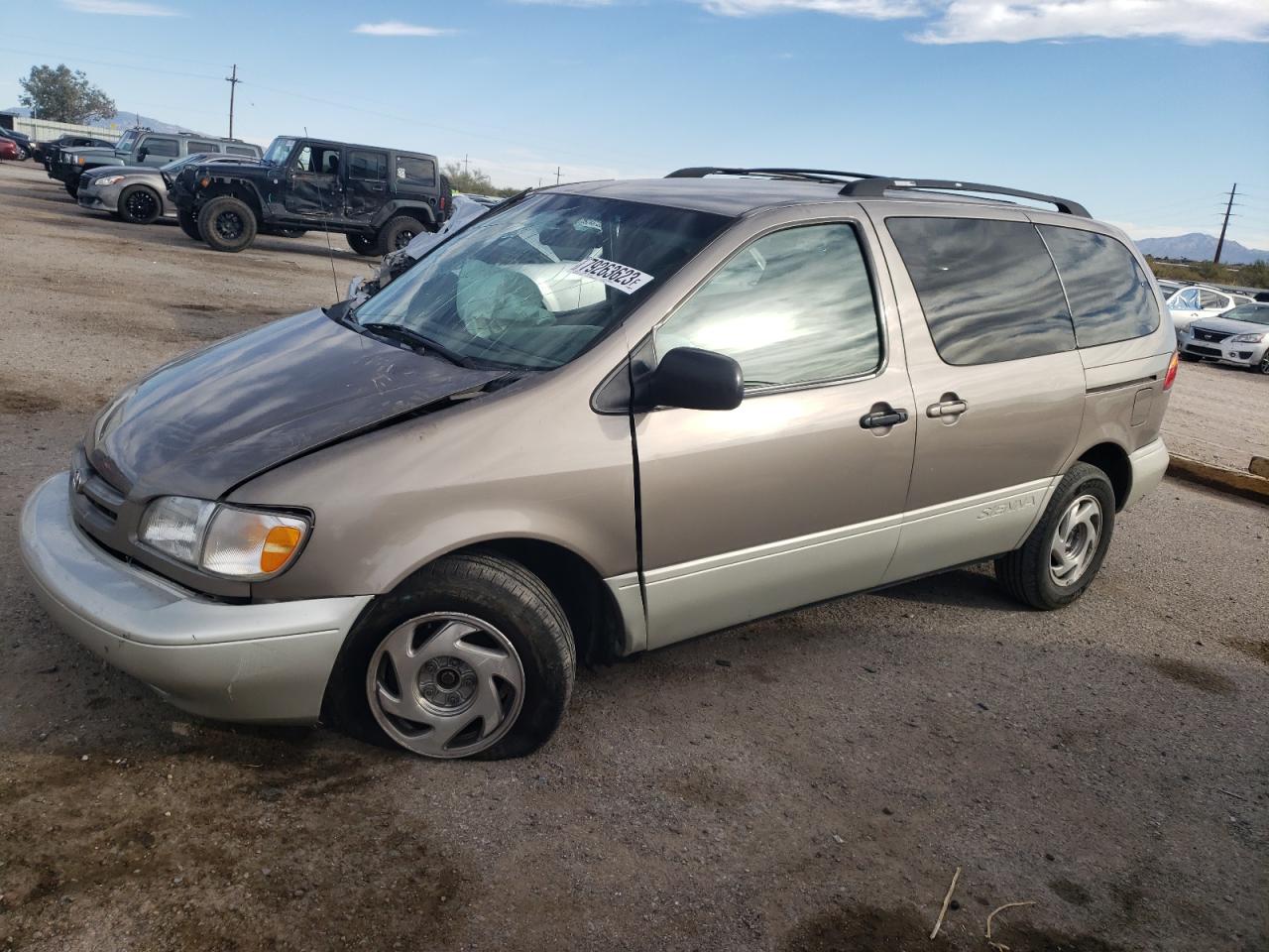 1999 TOYOTA SIENNA LE 1999 image