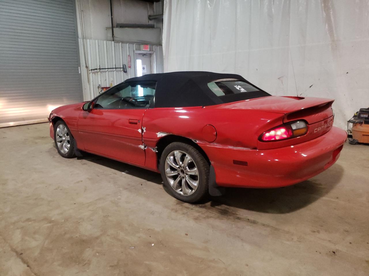 Image 2 of 2001 CHEVROLET CAMARO  2001 with VIN 2G1FP32K712115600