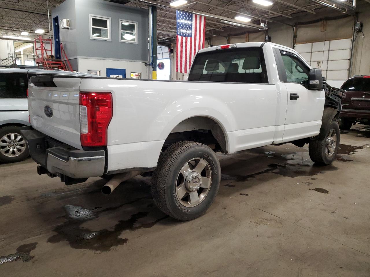 Image 3 of 2019 FORD F350 SUPER DUTY 2019 with VIN 1FTRF3B69KEG43400
