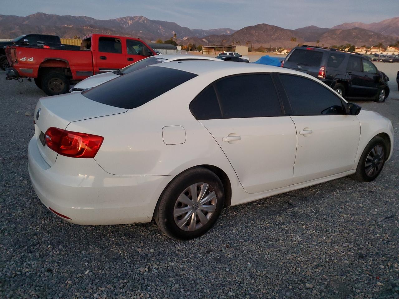 Изображение 3 2014 VOLKSWAGEN JETTA BASE 2014 с VIN 3VW2K7AJ5EM418719