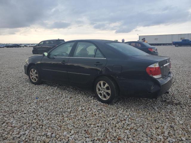 Obraz 2 z 2005 TOYOTA CAMRY LE 2005 z VIN 4T1BF30K95U093381