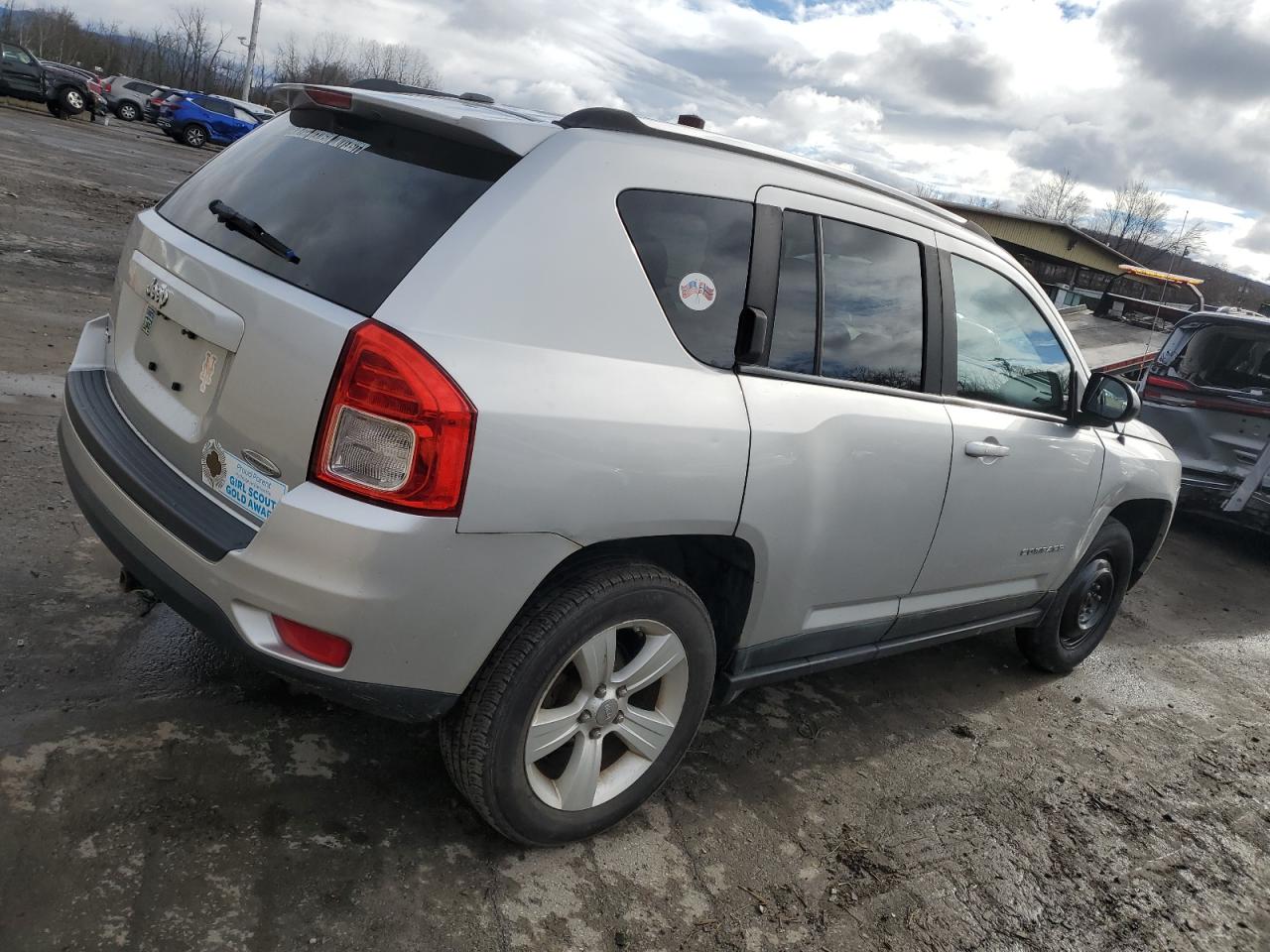 Изображение 3 2011 JEEP COMPASS SPORT 2011 с VIN 1J4NF1FB5BD279616