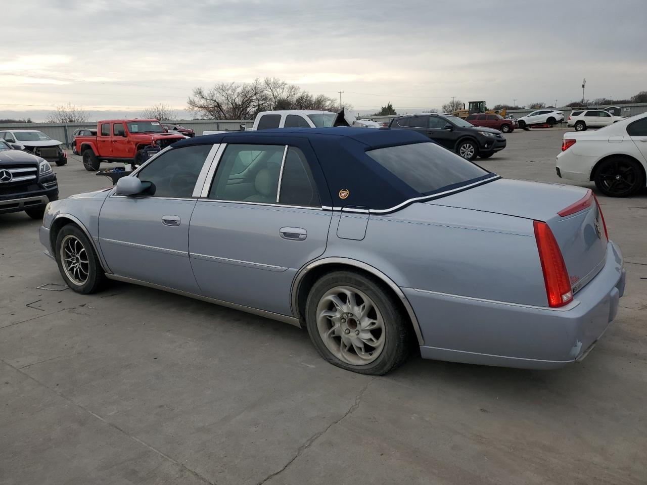 Image 2 of 2006 CADILLAC DTS  2006 with VIN 1G6KD57Y46U123357