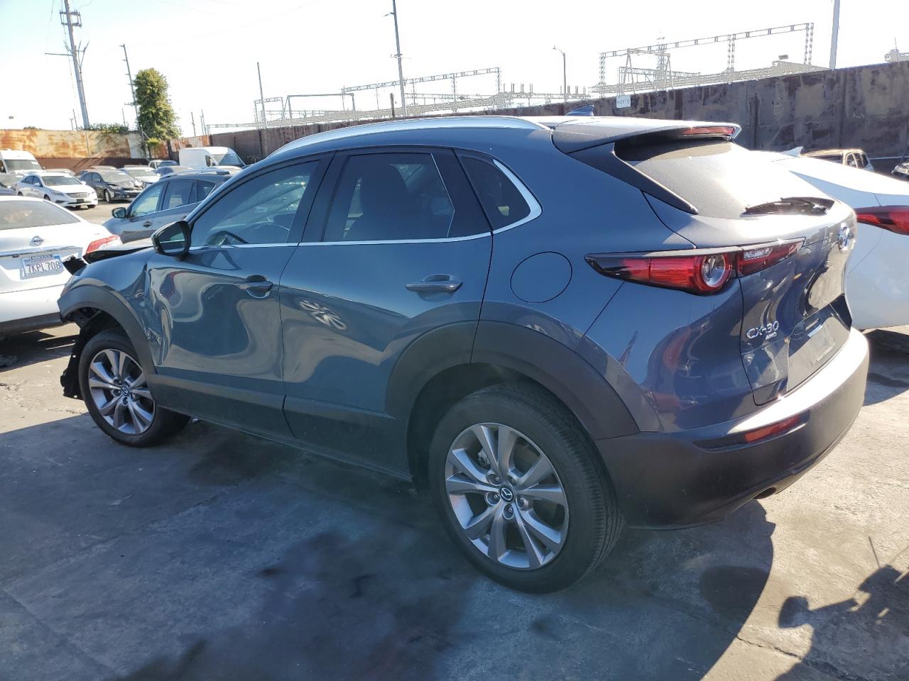 Image 2 of 2021 MAZDA CX-30 PREMIUM 2021 with VIN 3MVDMBDL6MM304764
