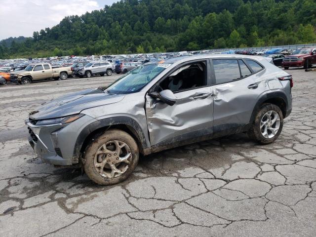 Obraz 1 z 2024 CHEVROLET TRAX LS 2024 z VIN KL77LFE23RC020898