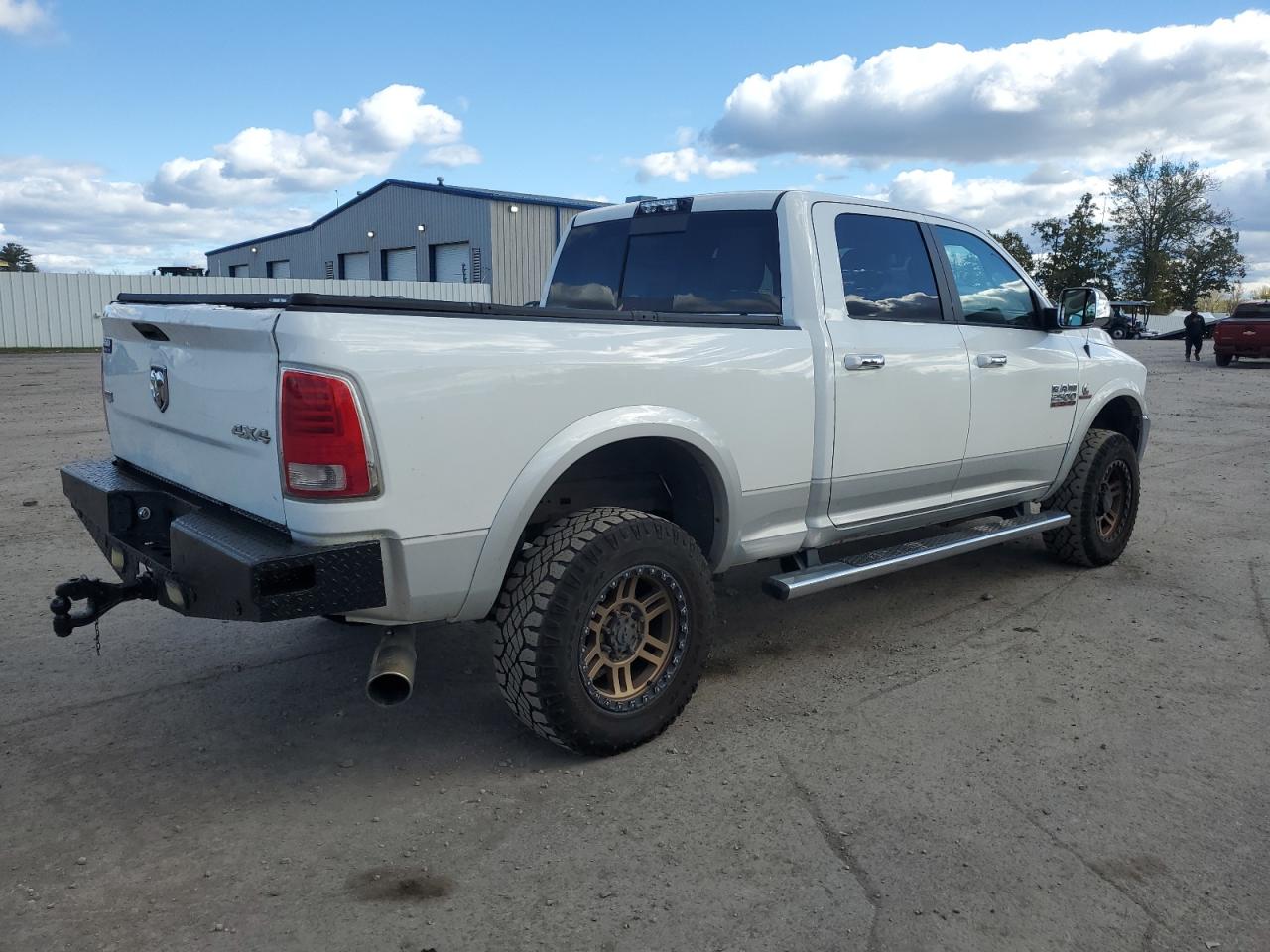 Image 3 of 2016 RAM 2500 LARAMIE 2016 with VIN 3C6UR5FL7GG103533