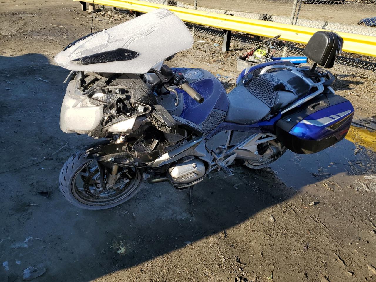 Изображение 2 2015 BMW R1200 RT 2015 с VIN WB10A1307FZ193327