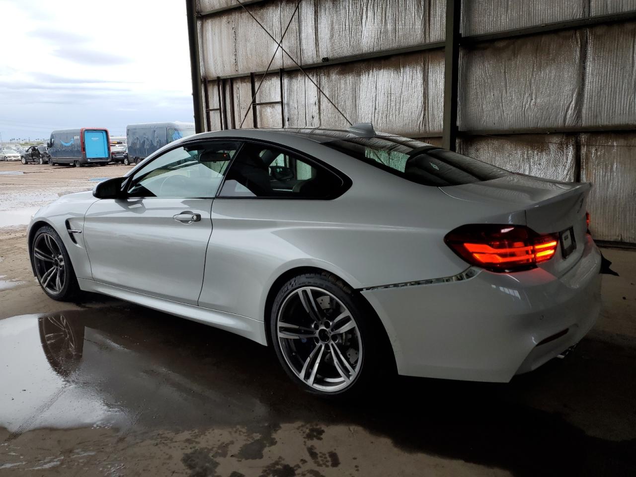 Obraz 2 z 2015 BMW M4  2015 z VIN WBS3R9C5XFK331009