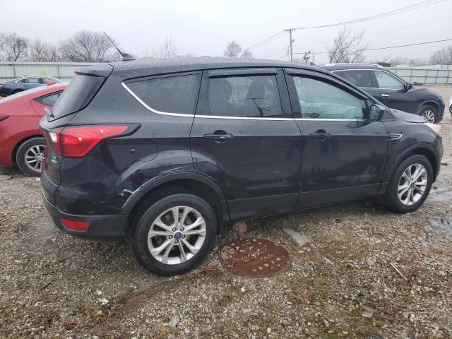Obraz 3 z 2019 FORD ESCAPE SE 2019 z VIN 1FMCU9GD7KUB24966