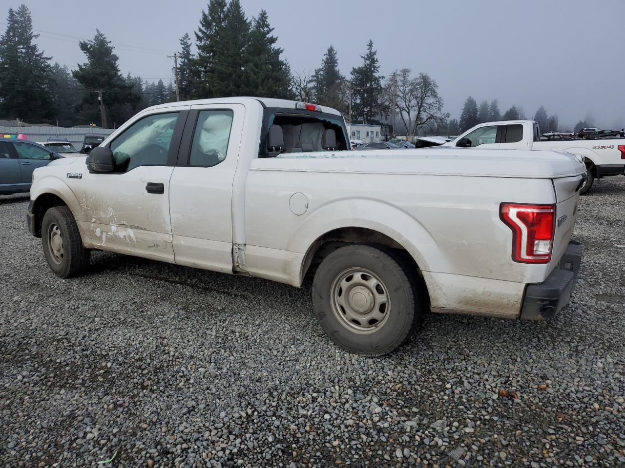Image 2 of 2016 FORD F150 SUPER CAB 2016 with VIN 1FTEX1C89GFB99534