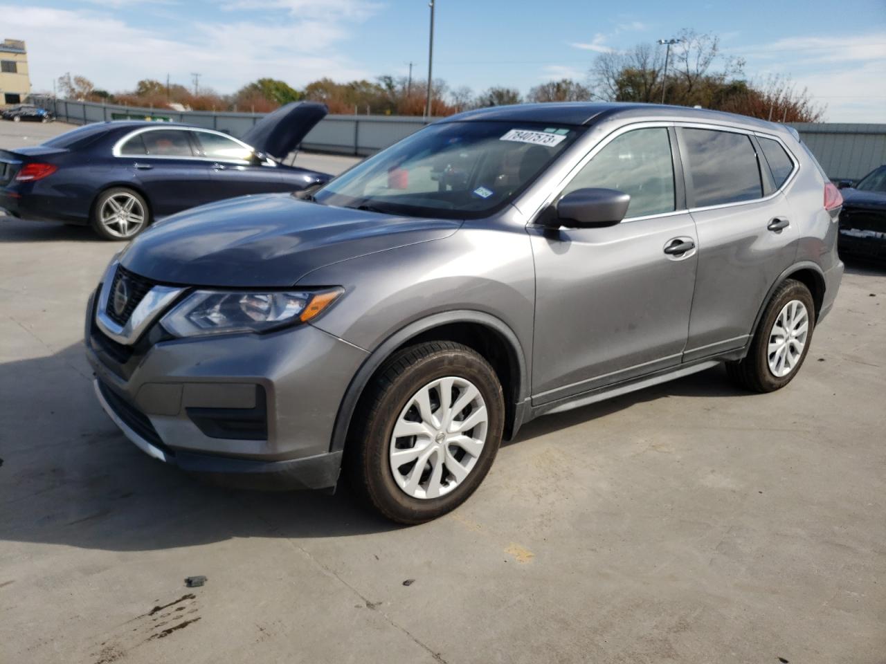 Image 1 of 2018 NISSAN ROGUE S 2018 with VIN KNMAT2MT3JP611094