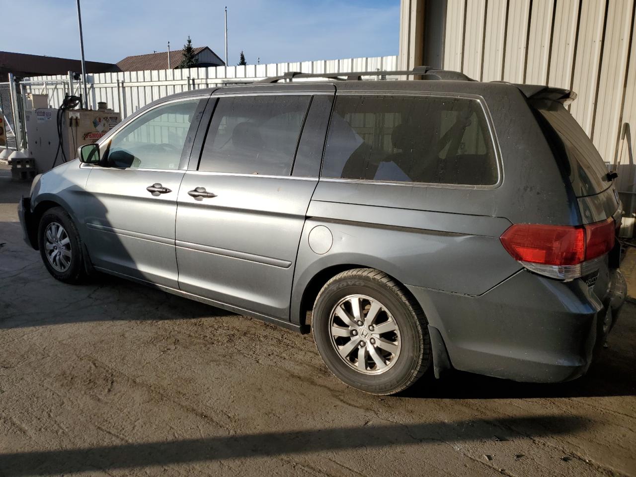 Изображение 2 2010 HONDA ODYSSEY EXL 2010 с VIN 5FNRL3H69AB013504