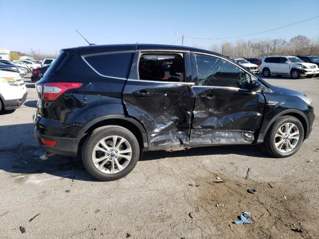 Image 3 of 2017 FORD ESCAPE SE 2017 with VIN 1FMCU0G9XHUB67570