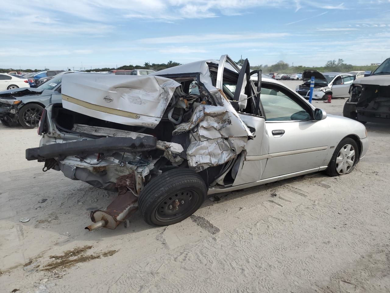 Obraz 3 z 2001 NISSAN ALTIMA XE 2001 z VIN 1N4DL01D21C239226