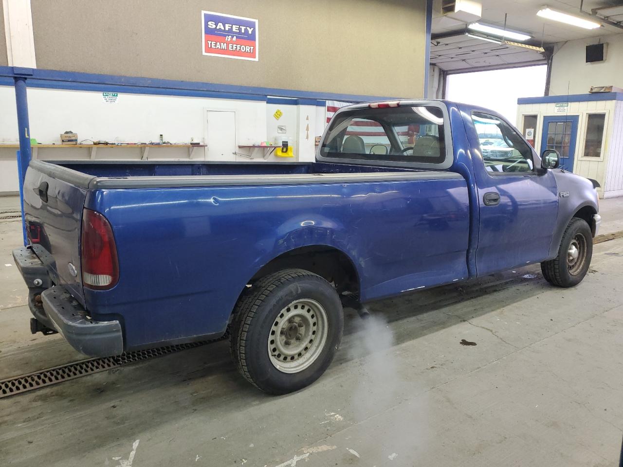 Image 3 of 1997 FORD F150  1997 with VIN 1FTDF1727VNA42205