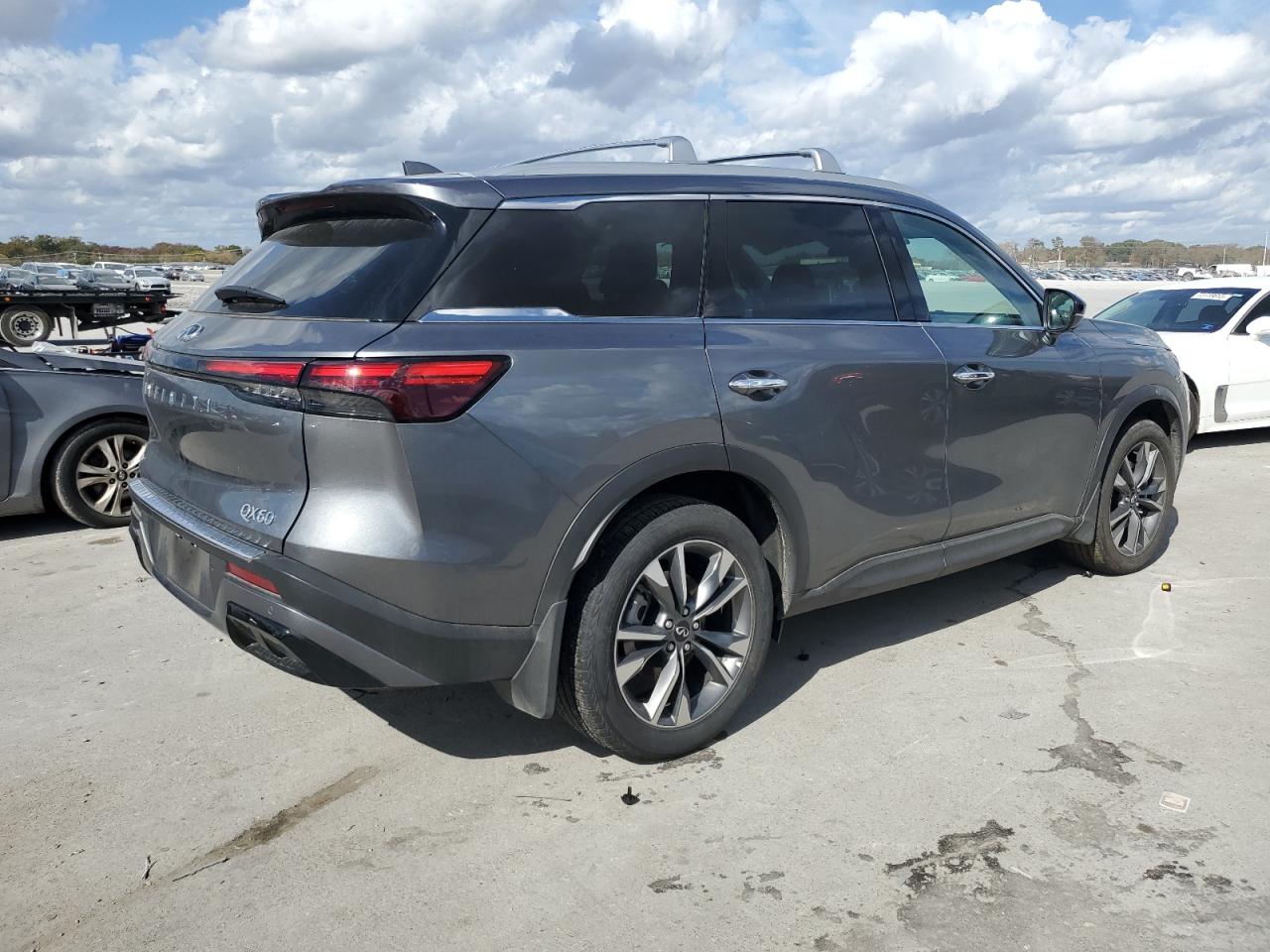 Image 3 of 2023 INFINITI QX60 LUXE 2023 with VIN 5N1DL1FS9PC363277