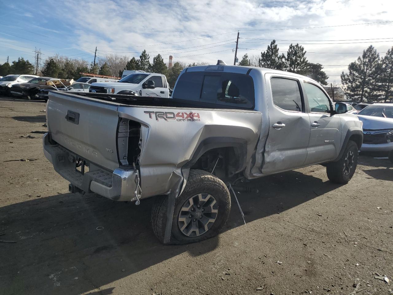 Obraz 3 z 2022 TOYOTA TACOMA DOUBLE CAB 2022 z VIN 3TYCZ5AN5NT054218