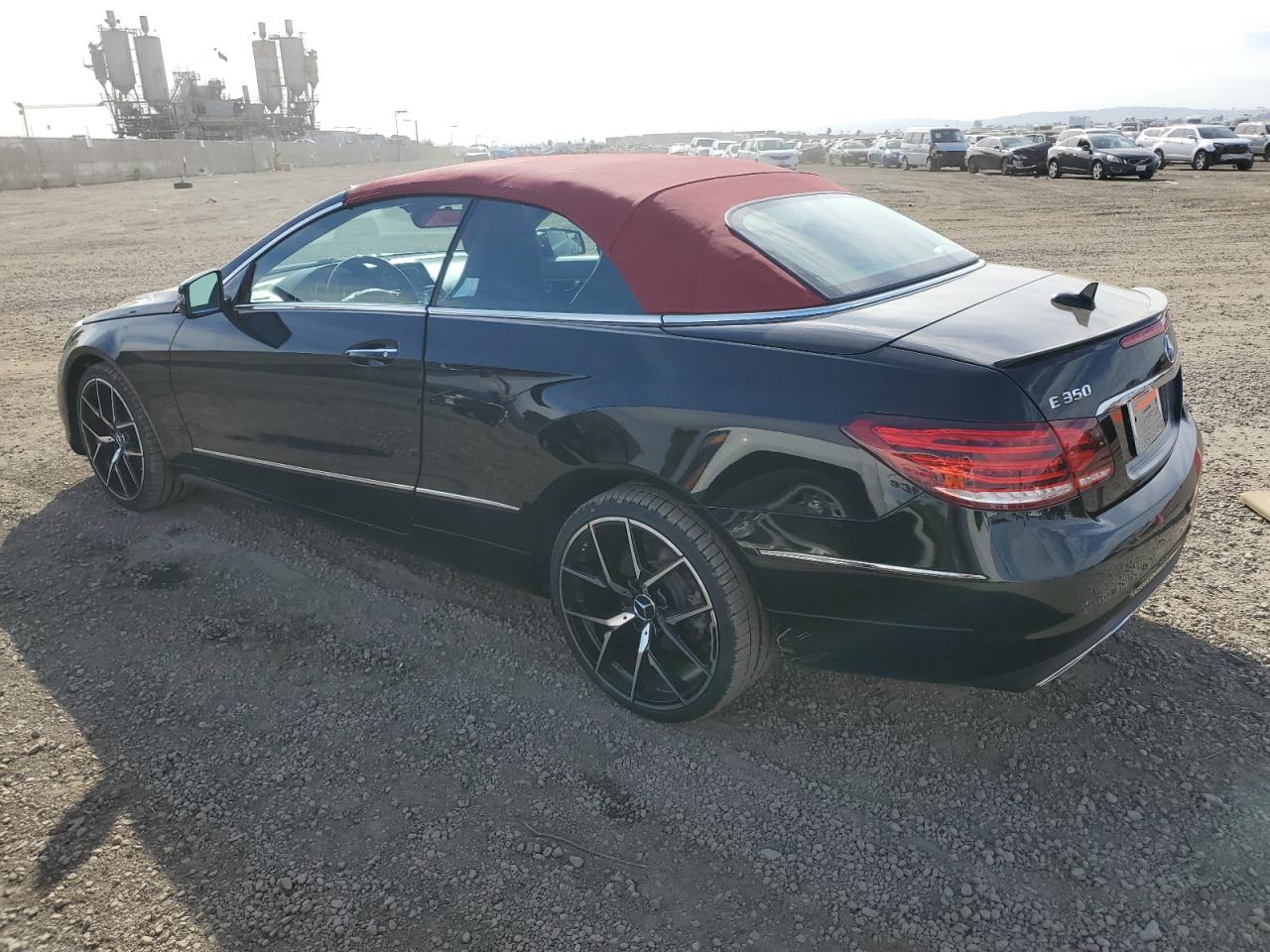 Image 2 of 2014 MERCEDES-BENZ E 350 2014 with VIN WDDKK5KFXEF292722