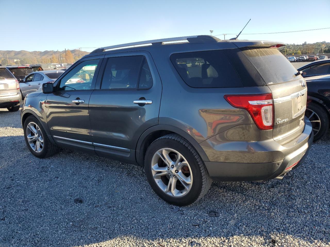 Изображение 2 2015 FORD EXPLORER LIMITED 2015 с VIN 1FM5K7F86FGB81798