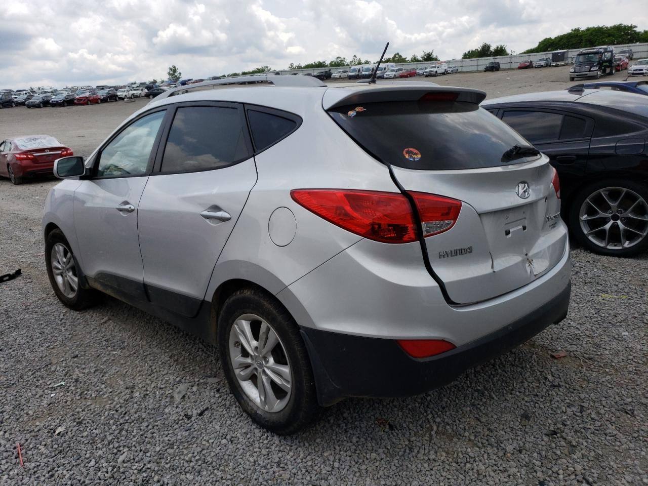 Image 2 of 2011 HYUNDAI TUCSON GLS 2011 with VIN KM8JU3AC6BU242981