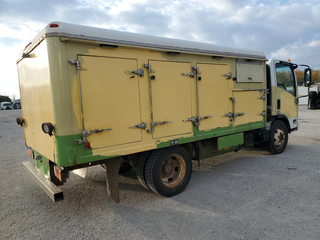 Image 3 of 2014 ISUZU NPR HD  2014 with VIN 54DC4W1CXES803516