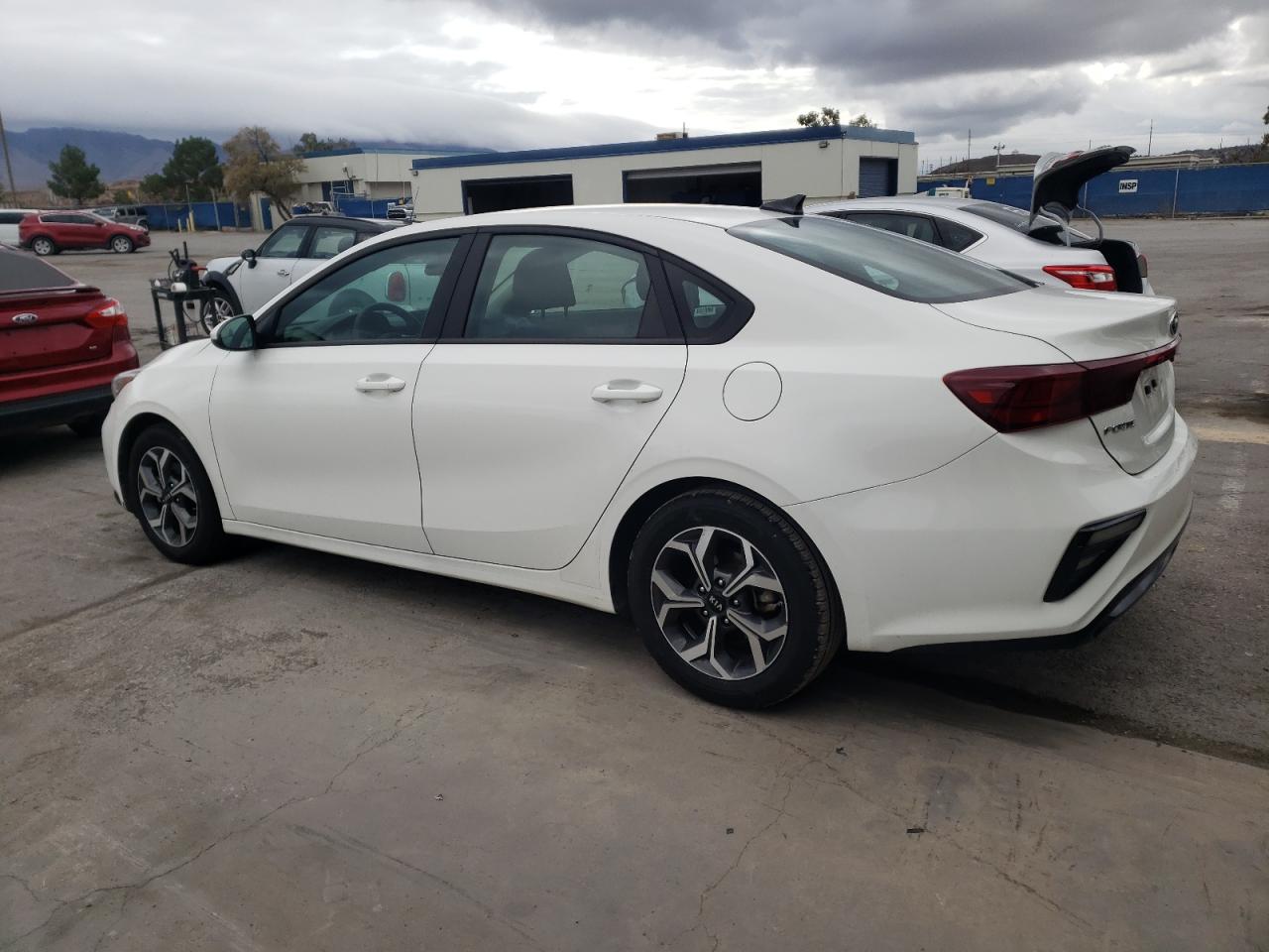 Изображение 2 2021 KIA FORTE FE 2021 с VIN 3KPF24AD5ME339251