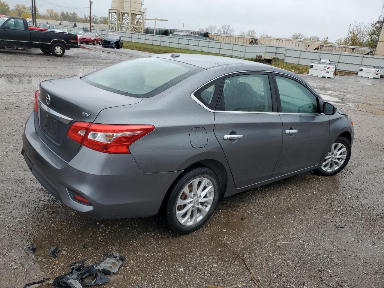 Изображение 3 2018 NISSAN SENTRA S 2018 с VIN 3N1AB7AP1JL627218