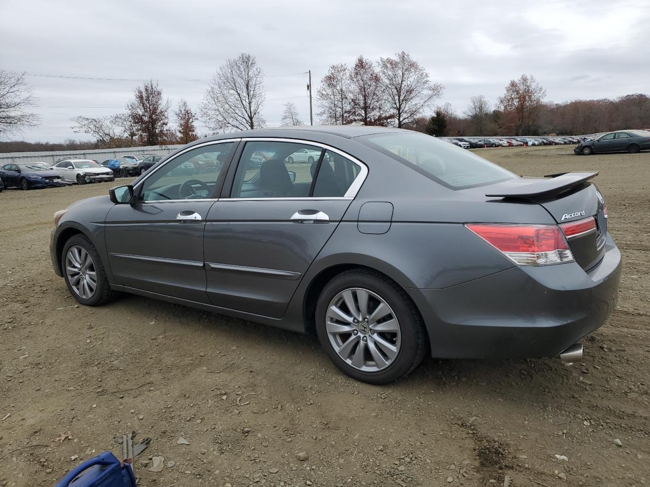 Image 2 of 2011 HONDA ACCORD EX 2011 with VIN 1HGCP3F70BA025302
