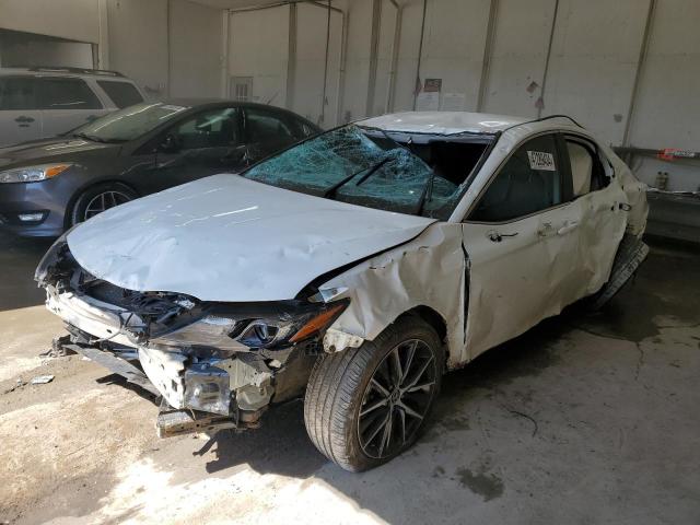 Obraz 1 z 2021 TOYOTA CAMRY SE 2021 z VIN 4T1G11AK0MU466202