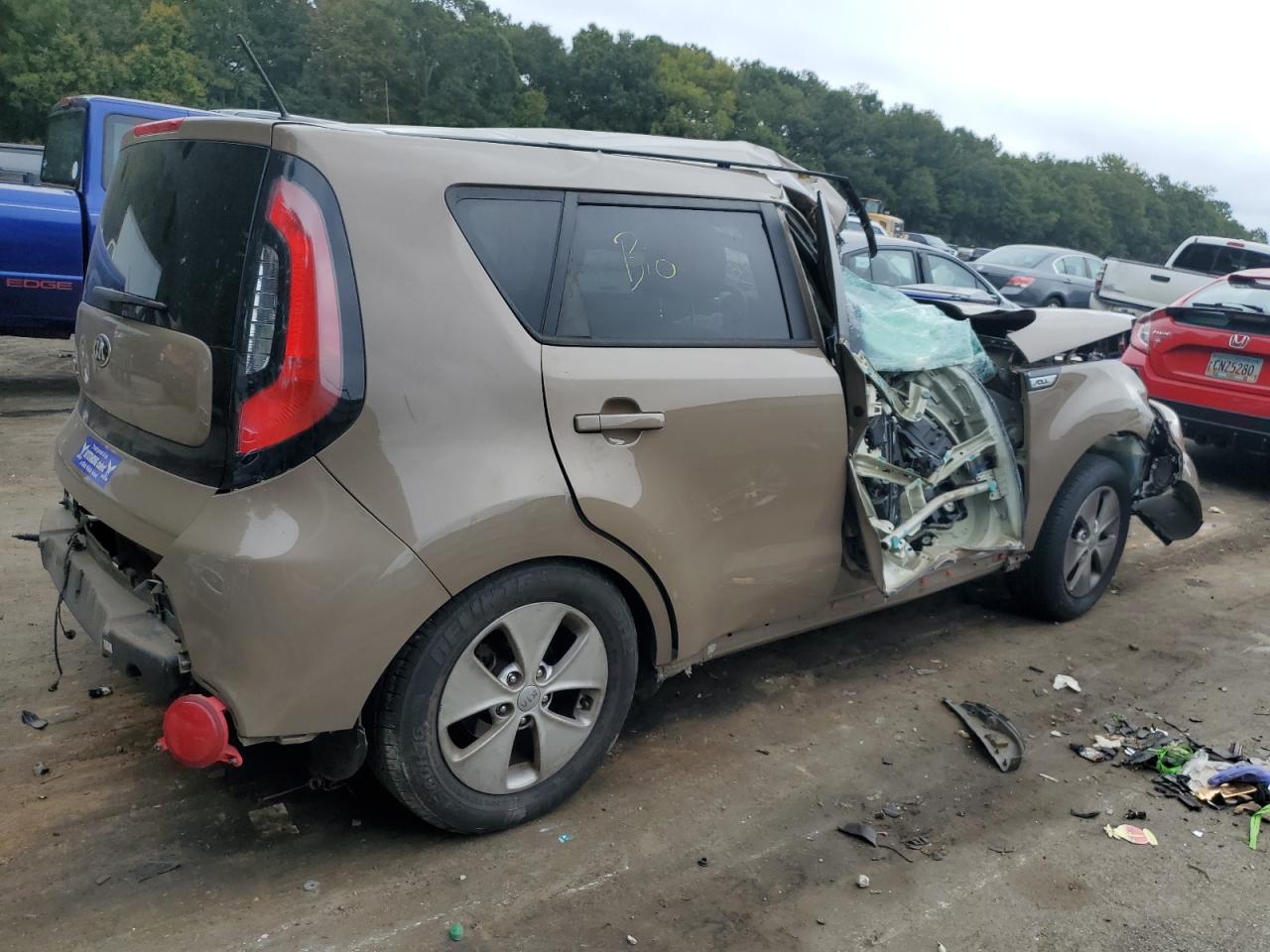 Изображение 3 2016 KIA SOUL  2016 с VIN KNDJN2A23G7293752