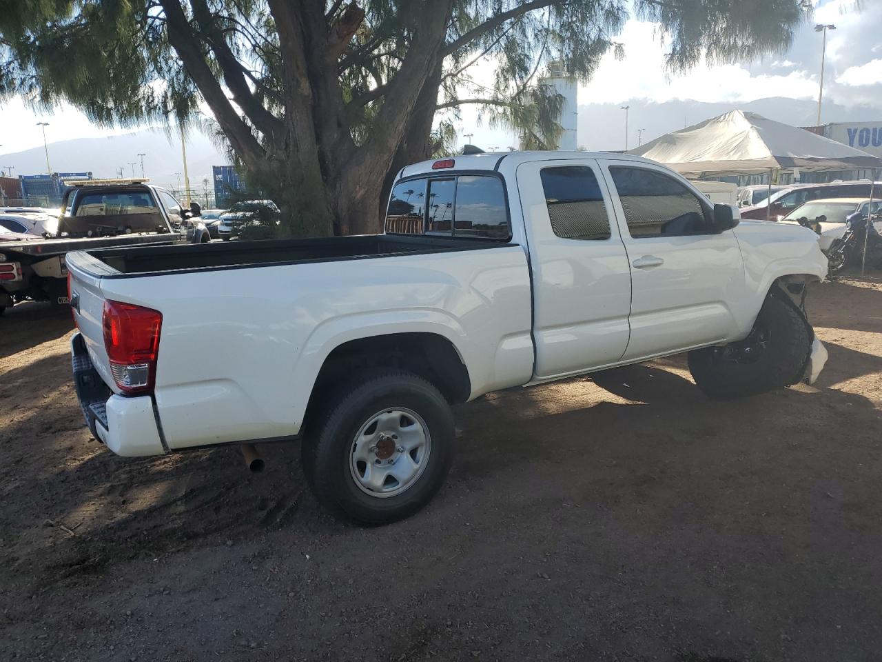 Obraz 3 z 2017 TOYOTA TACOMA ACCESS CAB 2017 z VIN 5TFSX5EN3HX052103