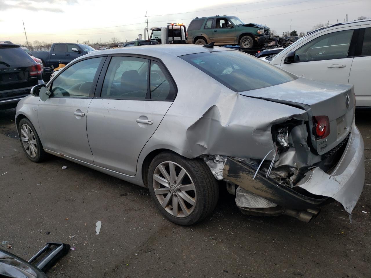 Image 2 of 2010 VOLKSWAGEN JETTA WOLFSBURG 2010 with VIN 3VWRA7AJ9AM024863
