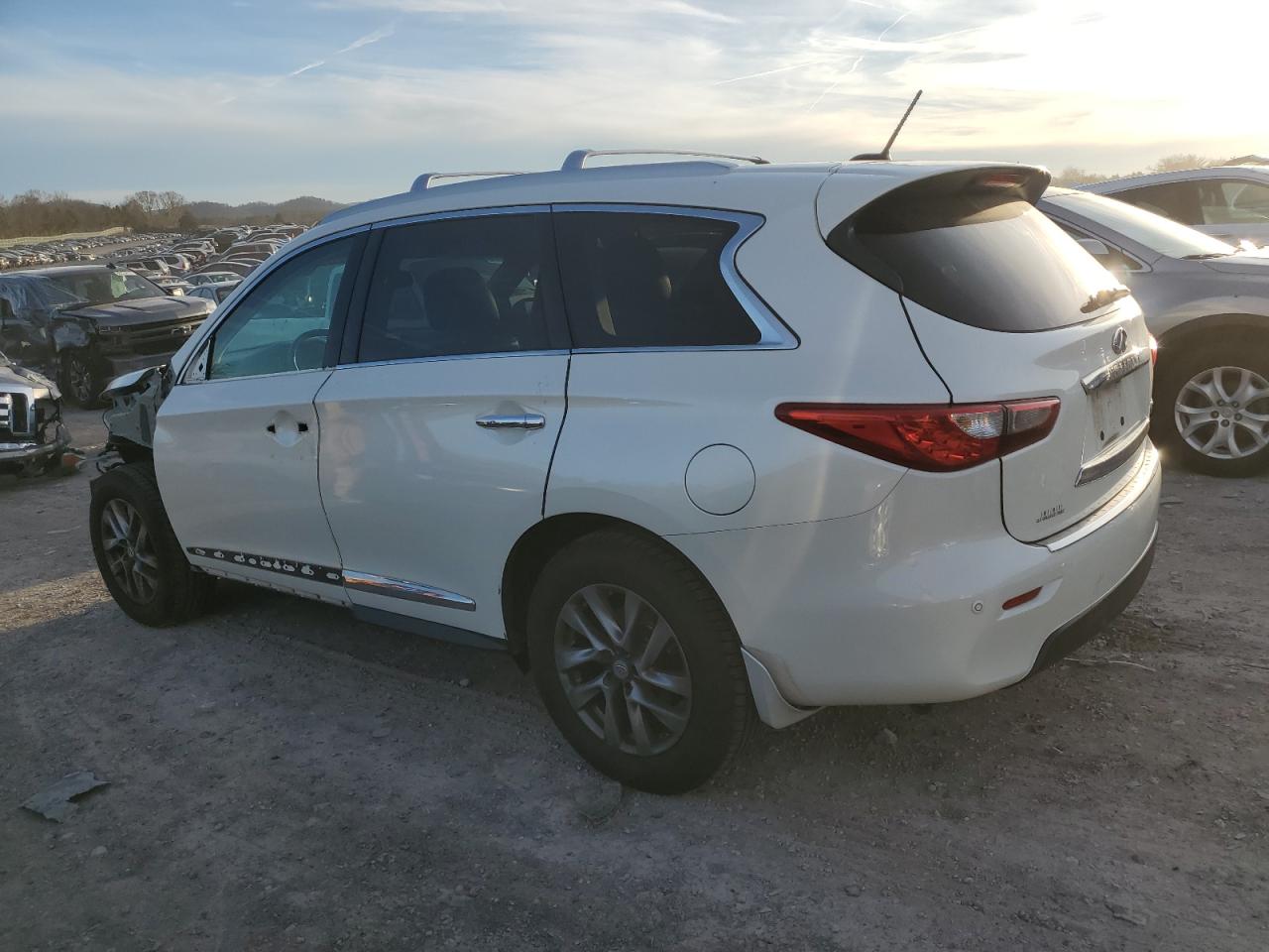 Obraz 2 z 2015 INFINITI QX60  2015 z VIN 5N1AL0MNXFC525393