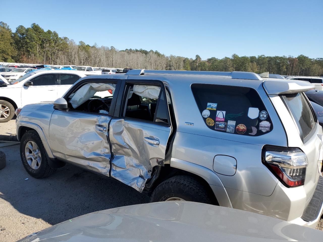Image 2 of 2017 TOYOTA 4RUNNER SR5 2017 with VIN JTEZU5JR5H5161587