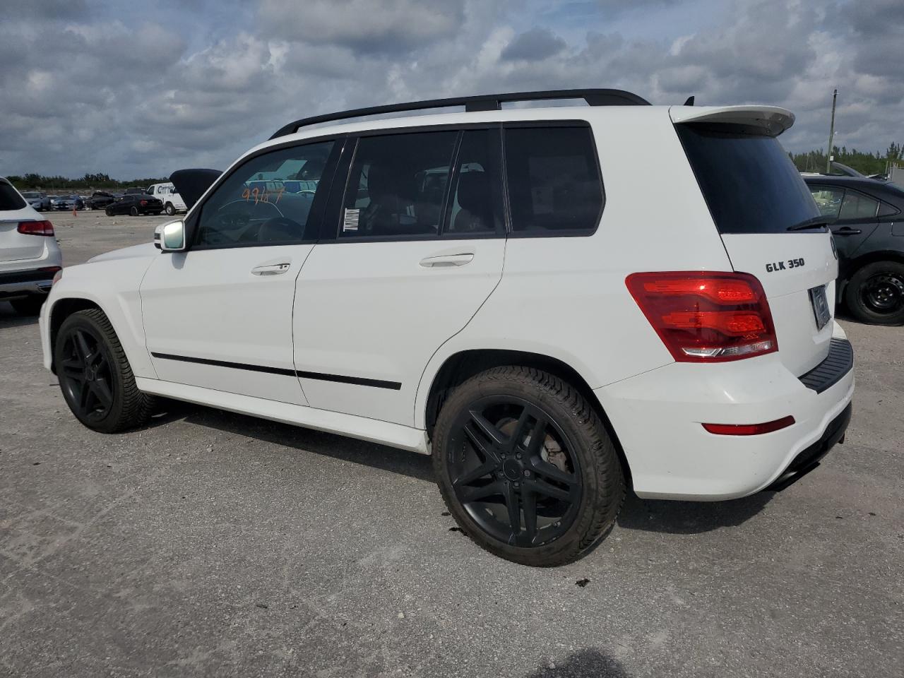 Image 2 of 2015 MERCEDES-BENZ GLK 350 4MATIC 2015 with VIN WDCGG8JB2FG344559
