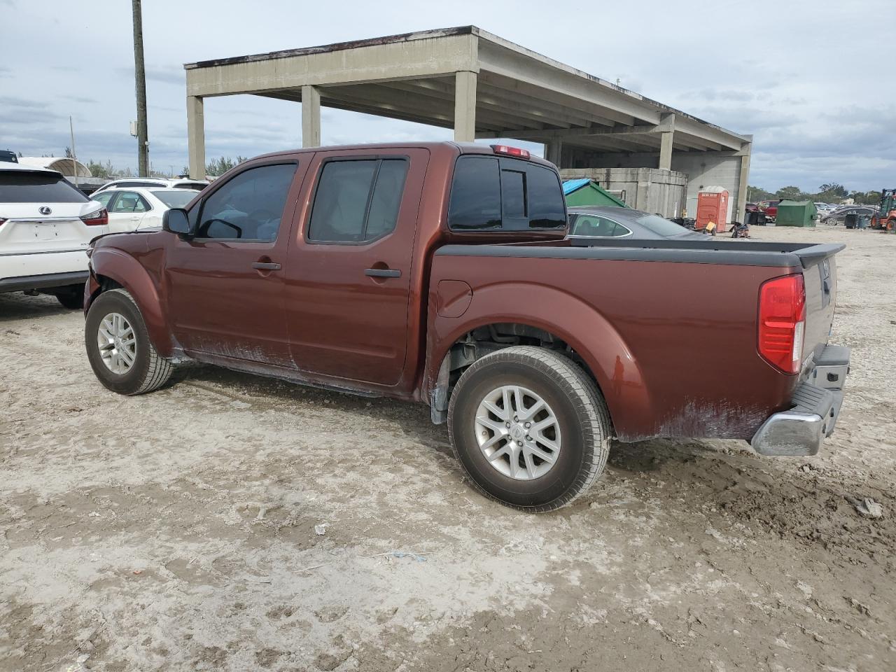 Image 2 of 2017 NISSAN FRONTIER S 2017 with VIN 1N6DD0ER2HN712888