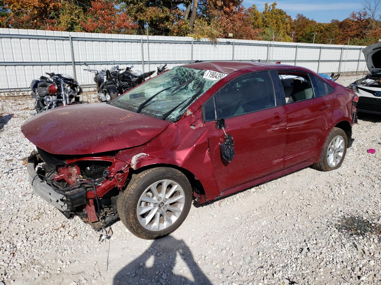 Image 1 of 2022 TOYOTA COROLLA LE 2022 with VIN 5YFVPMAE1NP374231