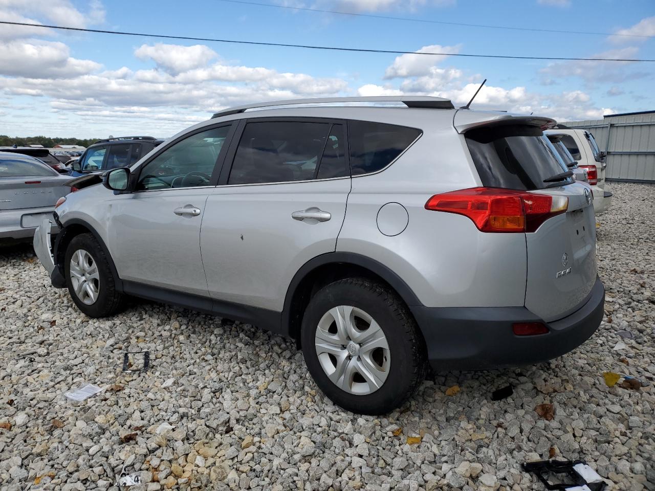 Изображение 2 2015 TOYOTA RAV4 LE 2015 с VIN 2T3BFREV4FW272667