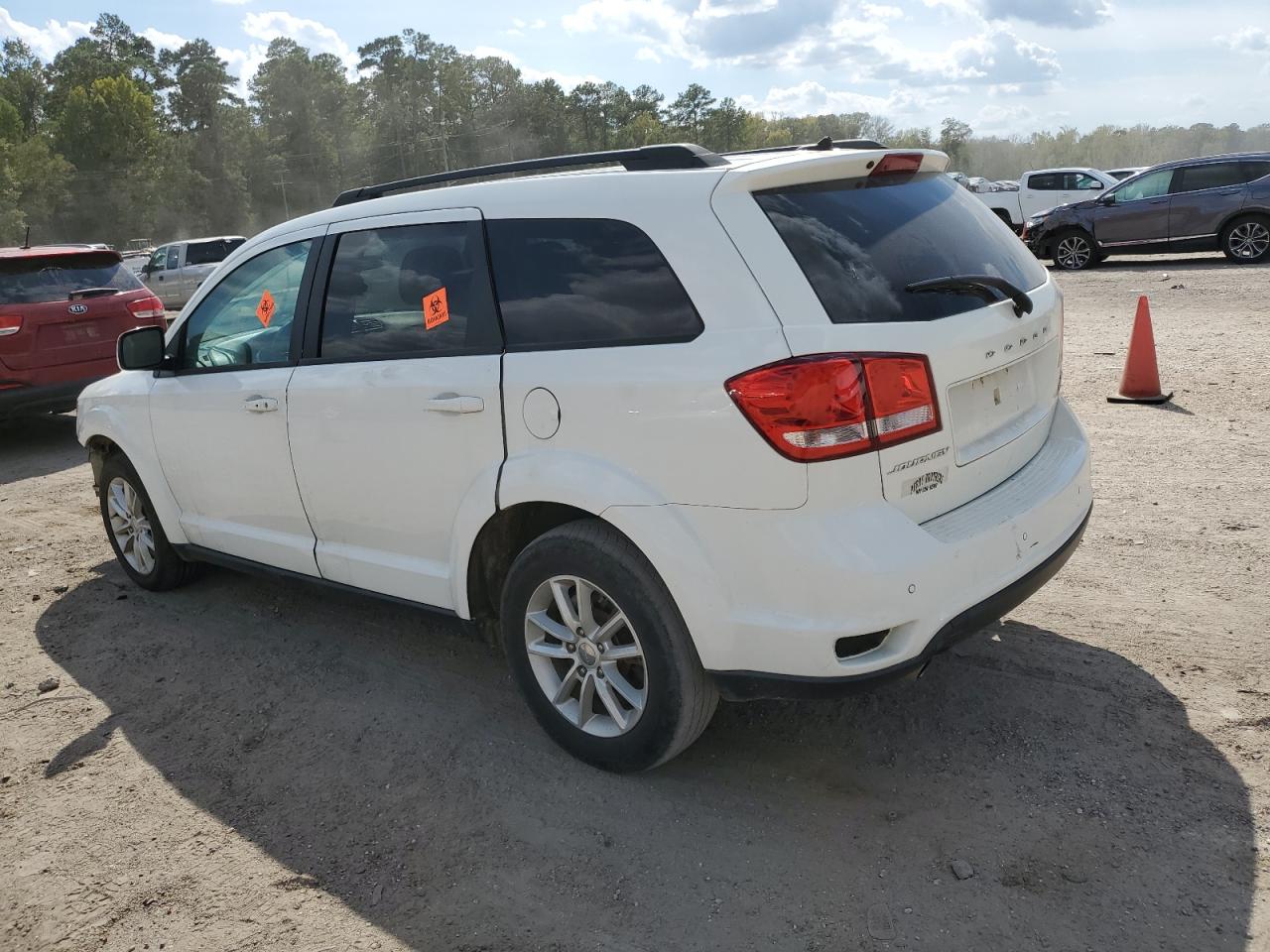 Изображение 2 2015 DODGE JOURNEY SXT 2015 с VIN 3C4PDCBG9FT572534