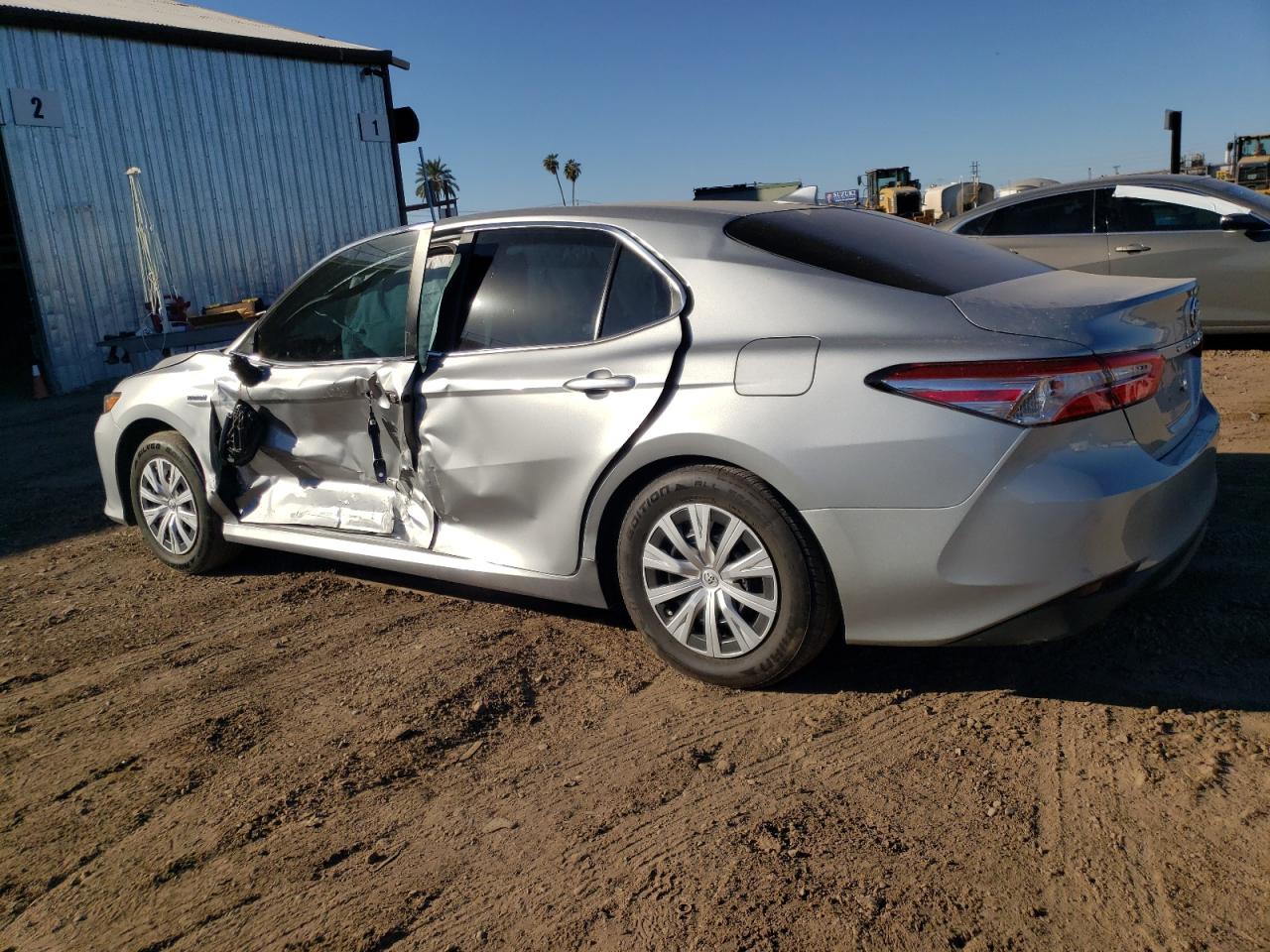Изображение 2 2020 TOYOTA CAMRY LE 2020 с VIN 4T1C31AK8LU019320