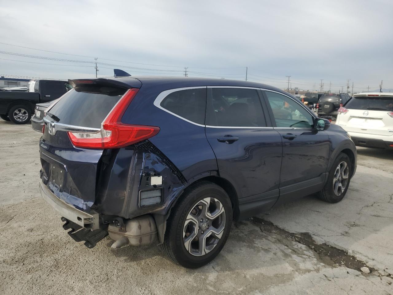 Obraz 3 z 2018 HONDA CR-V EX 2018 z VIN 7FARW1H53JE008046