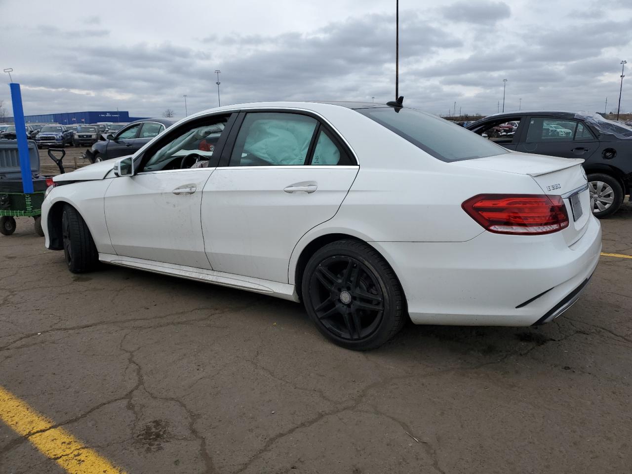 Image 2 of 2014 MERCEDES-BENZ E 350 4MATIC 2014 with VIN WDDHF8JBXEB018796