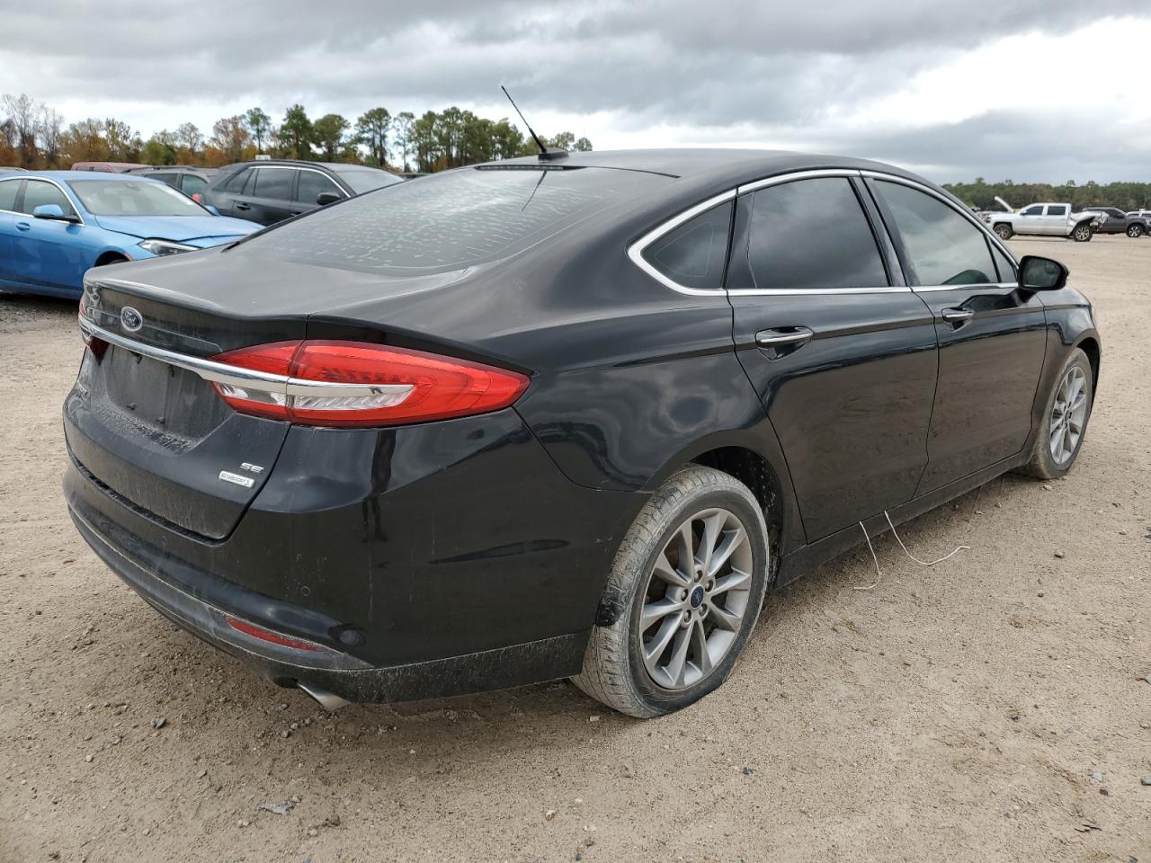Obraz 3 z Ford Fusion Se 2017 z VIN 3FA6P0HD6HR214490